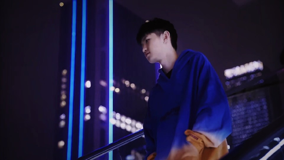开夜间灯光